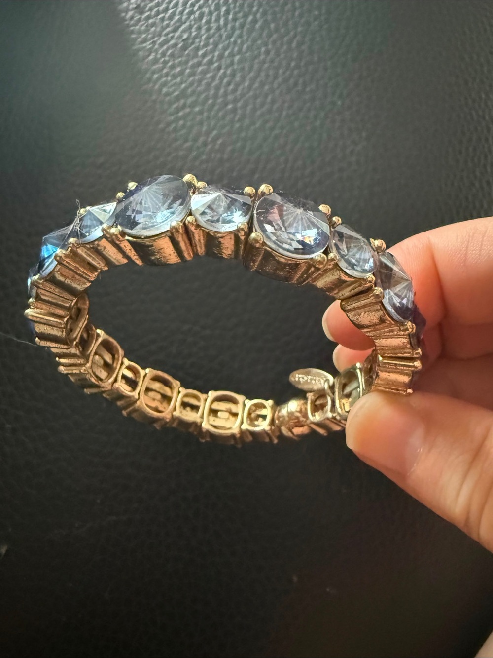 Blue Crystal Bracelet Gold Tone Oval Rhinestones Magnetic Clasp Elegant - Picture 5 of 6